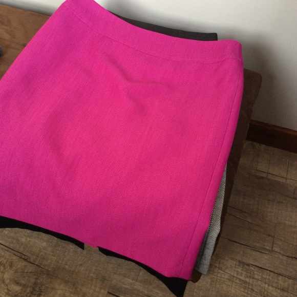Jones Studio Separates Sz 10 Lined fuschia Skirt - Picture 8 of 8
